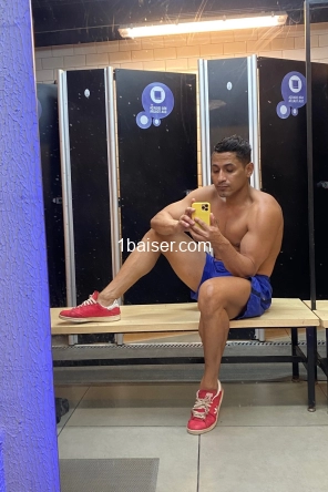 KAUÊ ESCORT BOY