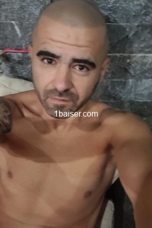Homme 38 ans charmant