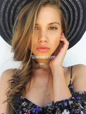 Escort FIRMINA (20)
