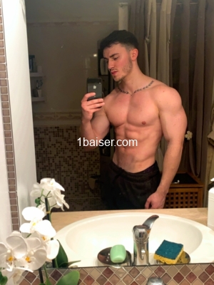 Escort LUIGI ESCORT BOY (25)