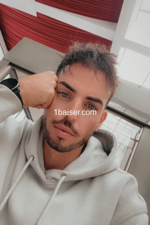 Remy, Escort Antibes