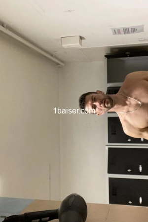 Votre Charmeur Personnel : Un Rendez-vous avec l’Élégance, Escort Hautes Alpes