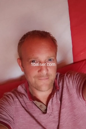 Plaisir , Escort Besançon