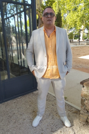 Rencontre, Escort Marignane