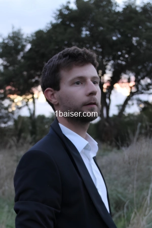 Jim, escort homme pour femme et couple , Escort Angers