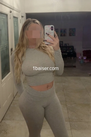 Carollefun , Escort Moselle