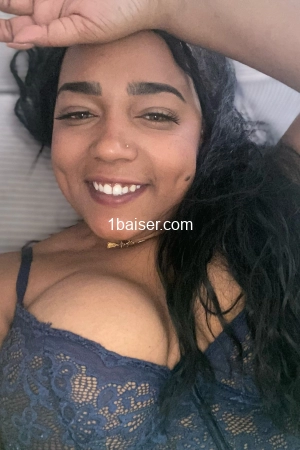 Escort Girl Jennifer Chteaubriant Jennifer
