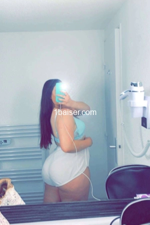 Escort Maria la belle au yeux bleu