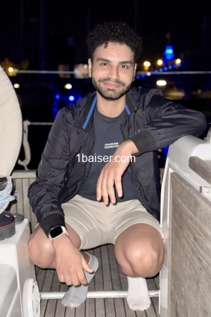 Escort 22cm | Massage + Sexe | Mobile & Discret