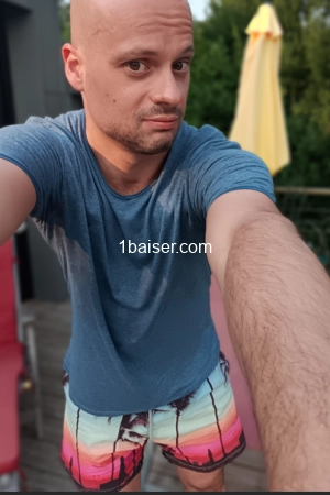 Yannick , Escort Villejuif