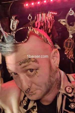 Escort boy très coquin , Escort Avignon