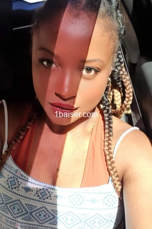 Kimsie, Escort Valenciennes