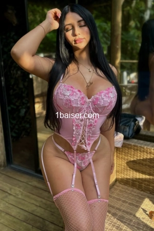 Doucette , Escort Lille