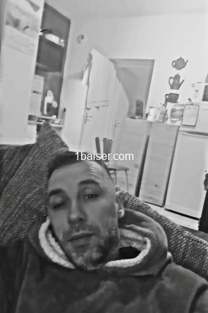 ROGERS , Escort Cappelle la Grande