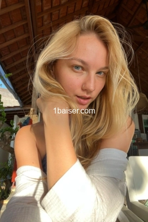 Mestikaelle , Escort Versailles