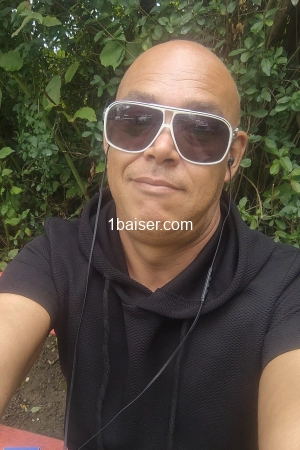 Love974, Escort Évian les bains