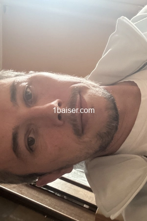 Homme expérimenté propose ses services, Escort Lens