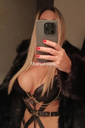 Belle coquine, Escort Vannes
