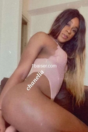 Chanelia bby trans black charmante à Cergy :), 