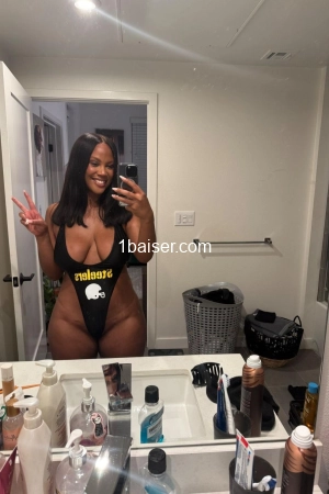 Cristal, Escort Poitiers