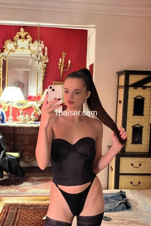 Margo, Escort 3éme Arr du Temple