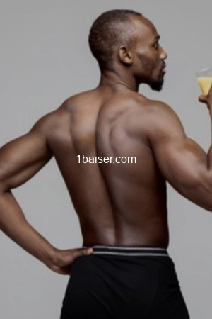 Axel , Escort 14éme Arr de Observatoire