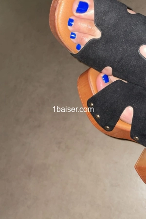 Maitressehouria, Escort Lille