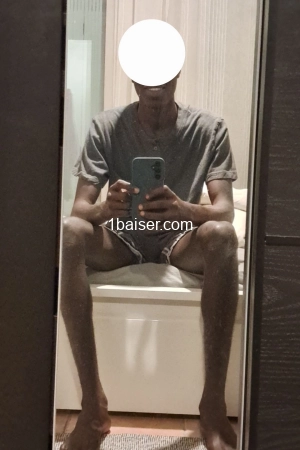 Black boy , Escort Gardanne