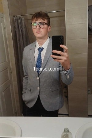 Cc bb, Escort Mâcon