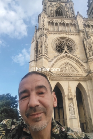 Sammy , Escort Loiret