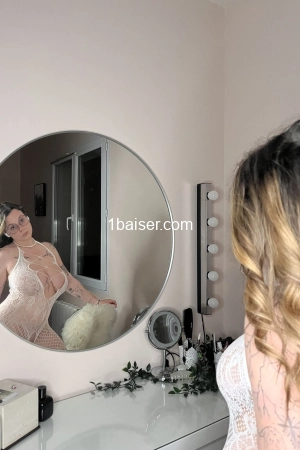 Solène , Escort Avignon