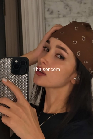 Larissa, Escort Girl Limonest