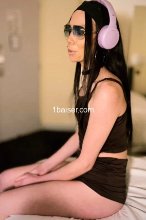 Escort Gangbang sans capote bukkake