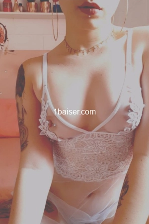 Irina Chatte Humide !, Escort Indre