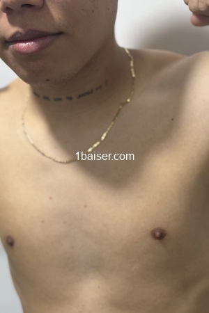 Escort Arthur Beau goss pour detente a BOURG EN BRESSE