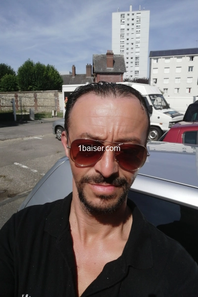 Recherche câlins sensuels — Escort Rouen (1)