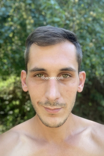 Escort à Hautes Pyrenees : Dimitri, Homme (2/3)
