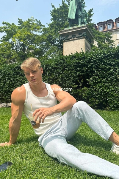 Escort gay pollivalant 