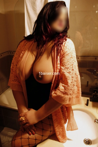 Sarah Tantra Massage Lingan 