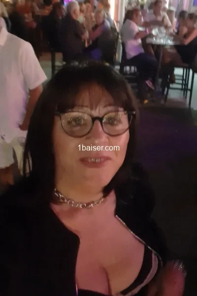 Valérie — Escort Herault