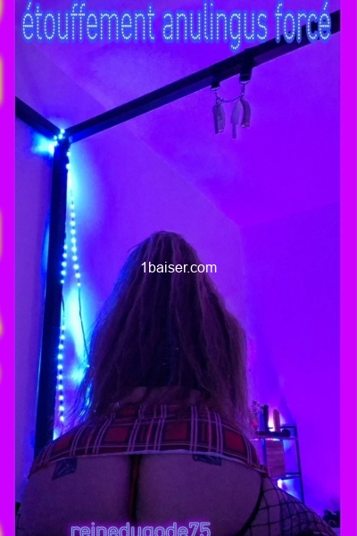 DOMINATRIX