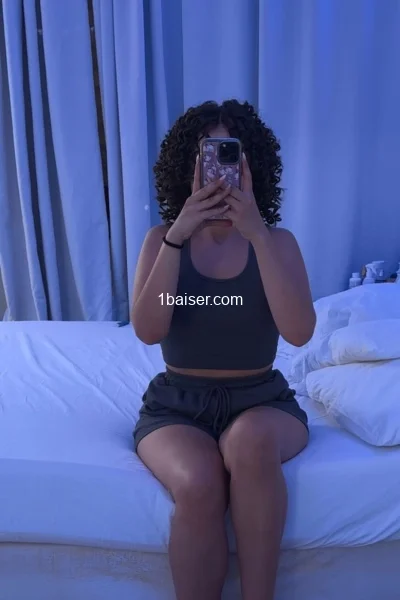 Ari Manuela Outcall — Escort Paris