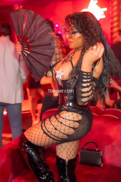 Tayla lavinsque 23cm a bretigny sur orge