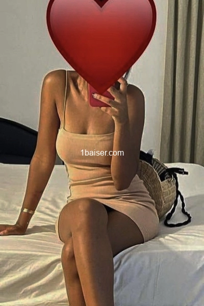 Melina-75