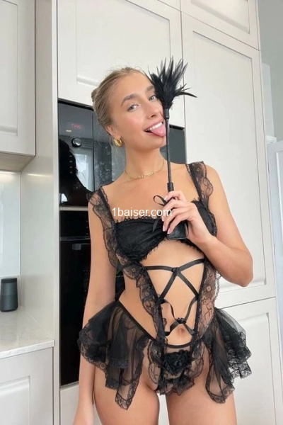 Liliana jeune coquine 