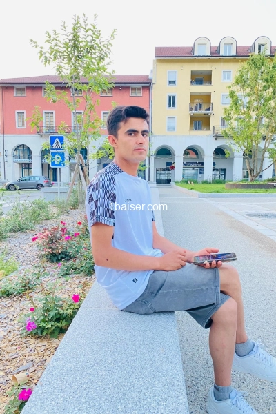 Najibullah Ahmadi  — Escort Haute Savoie (1)