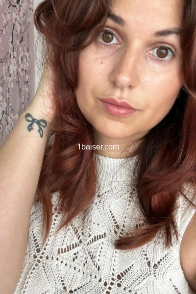 Agate — Escort Brest (1)