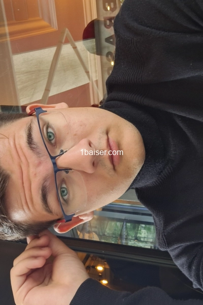 Jeune homme  — Escort Paris (1)