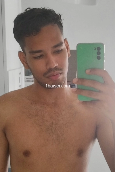 Carlos — Escort Ain (1)