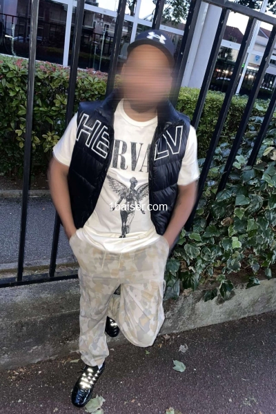 Raphaël  — Escort Paris (1)